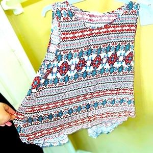 Womens cute tribal print flowy  tank with open back size Large